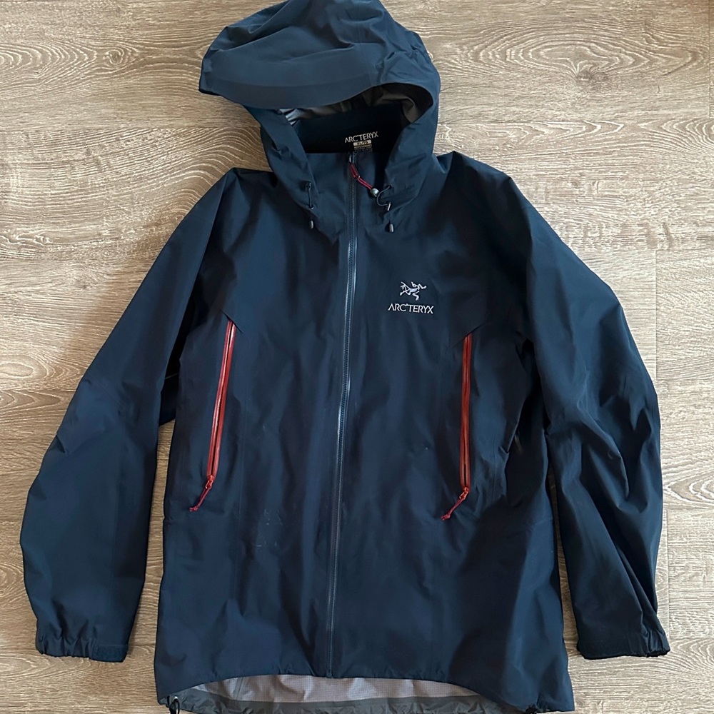 Arc’teryx Theta AR (XL)